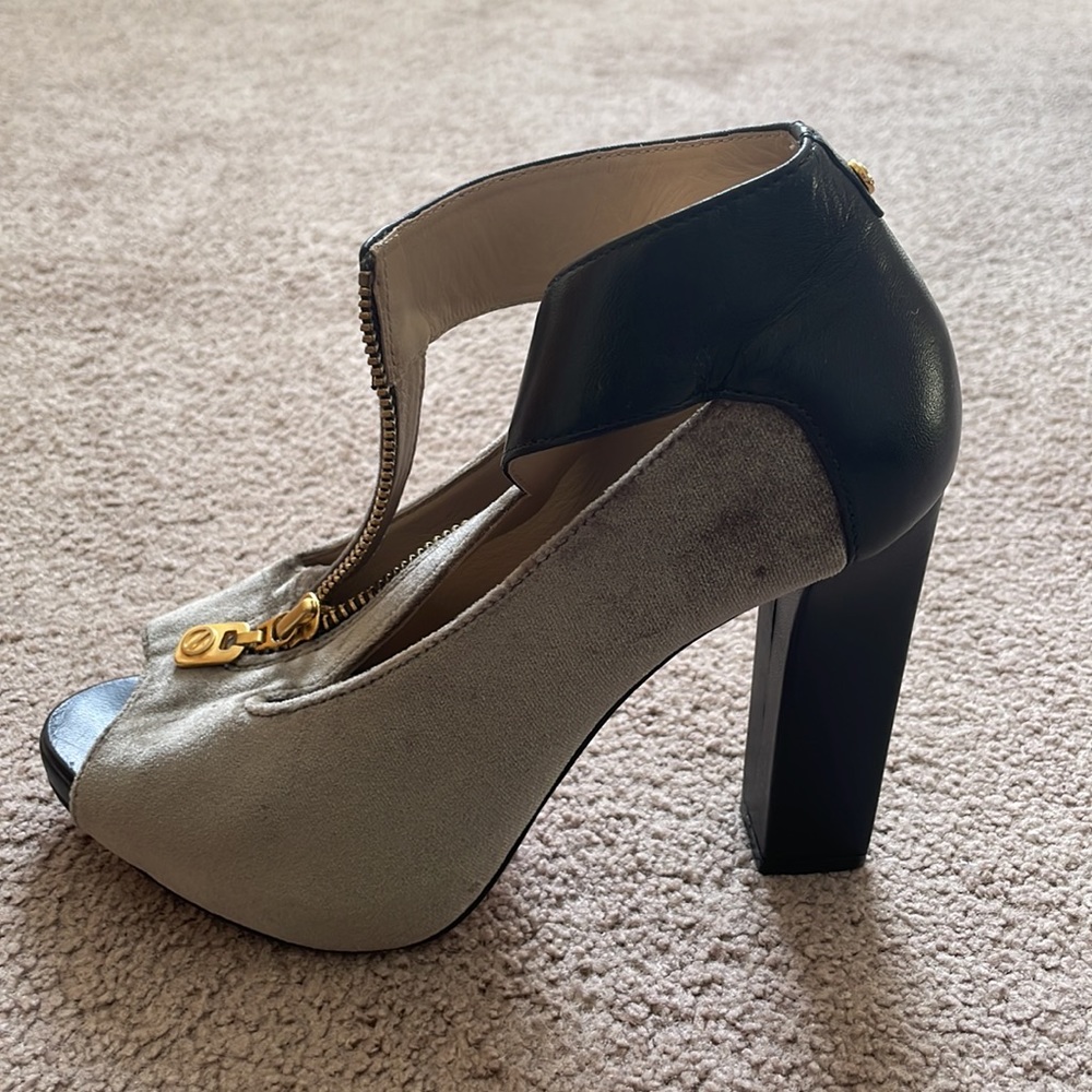 Kat Maconie stacked heel velvet and leather sandal size EU 37